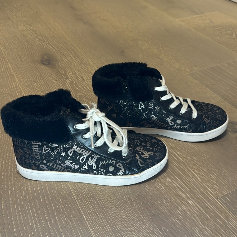 ‘Juicy Couture’ Fur Trim Shoes Girls size 4